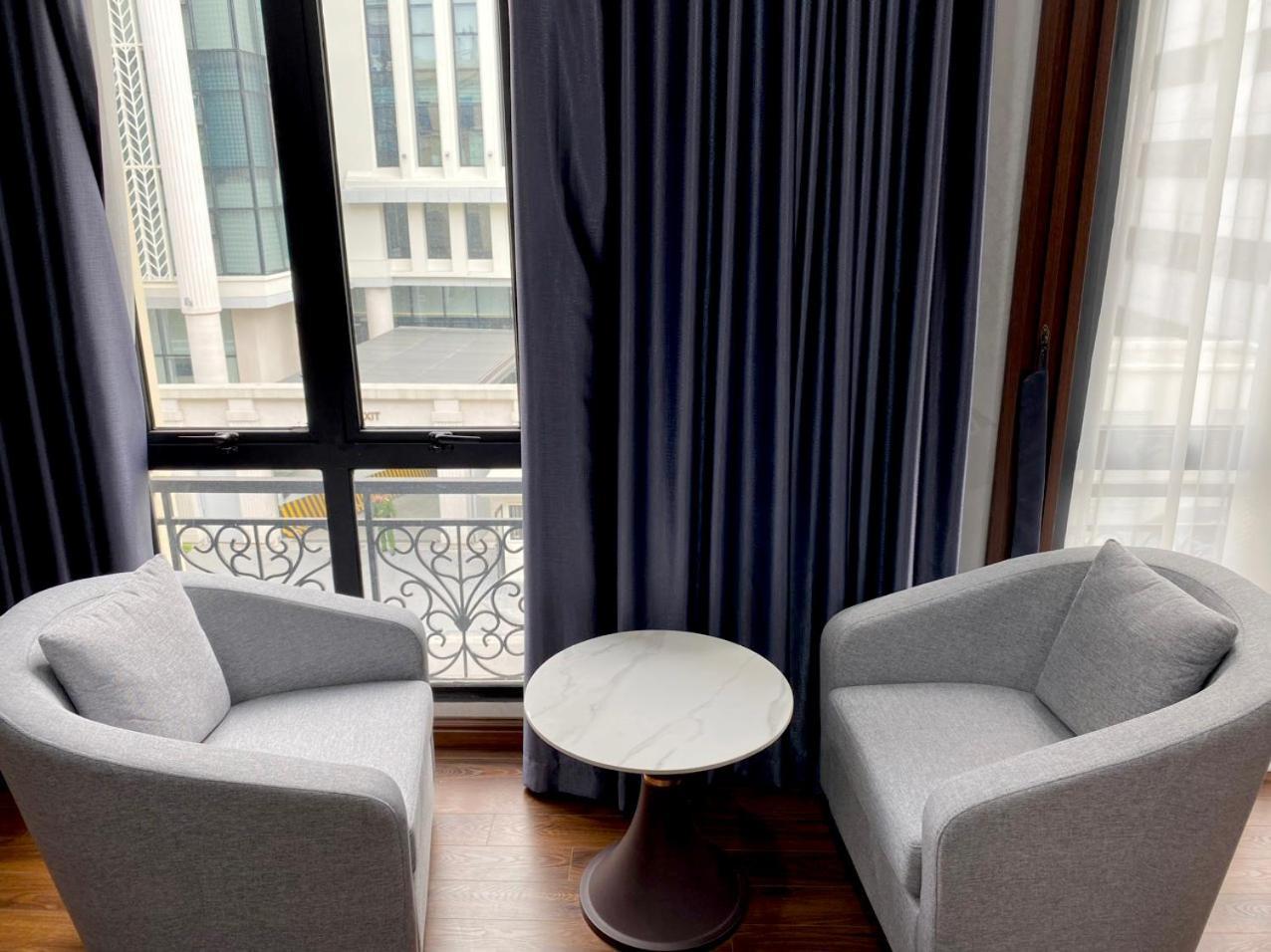NguyẽN QuyèN Hotel Hanoi Exteriör bild